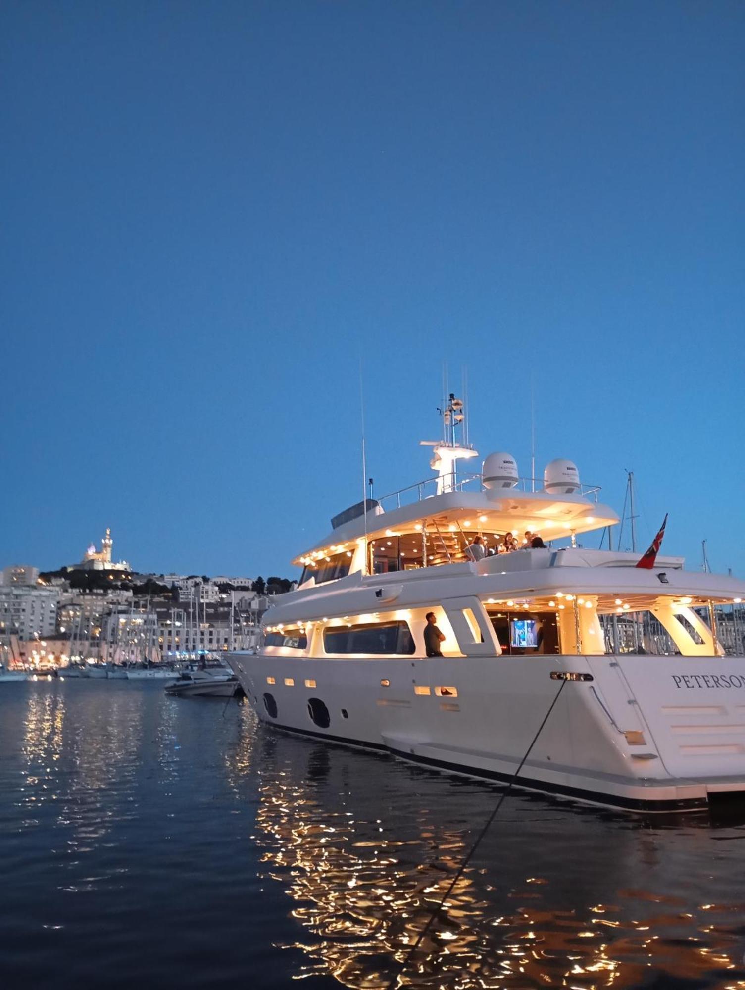 Chez L'Habitant, Propose Grande Chambre Vieux Port Марсель Экстерьер фото